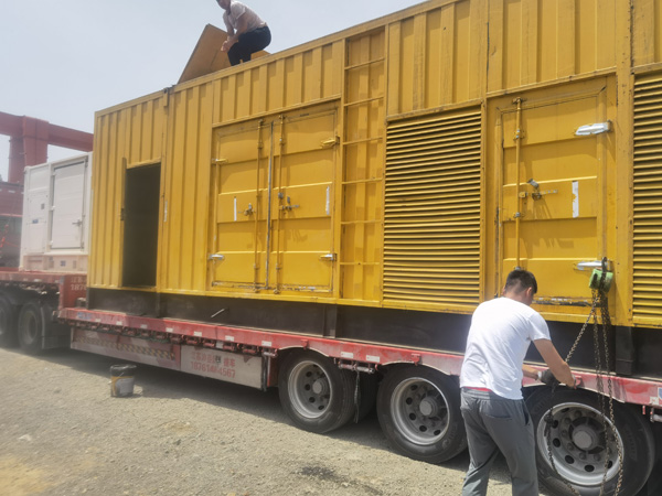 兴宁发电机出租100KW发电机需要什么规格的电缆线?